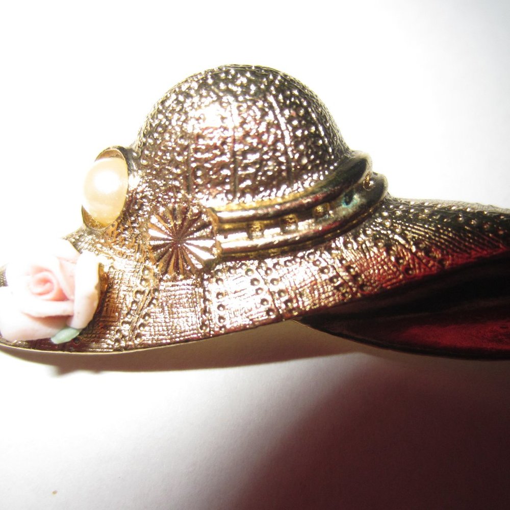 METAL HAT PIN WITH GOLD COLOR & PINK ROSE AND FAUX PEARL BROOCH (PIN)